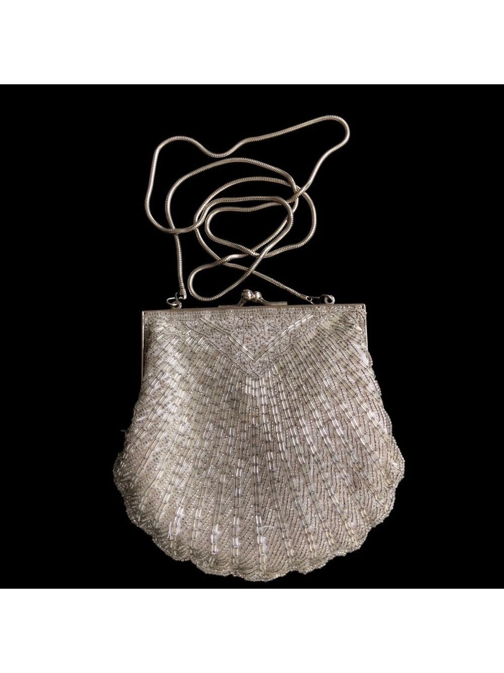 Vintage Antique Victorian Clamshell Beaded Purse Prom Wedding Collectors